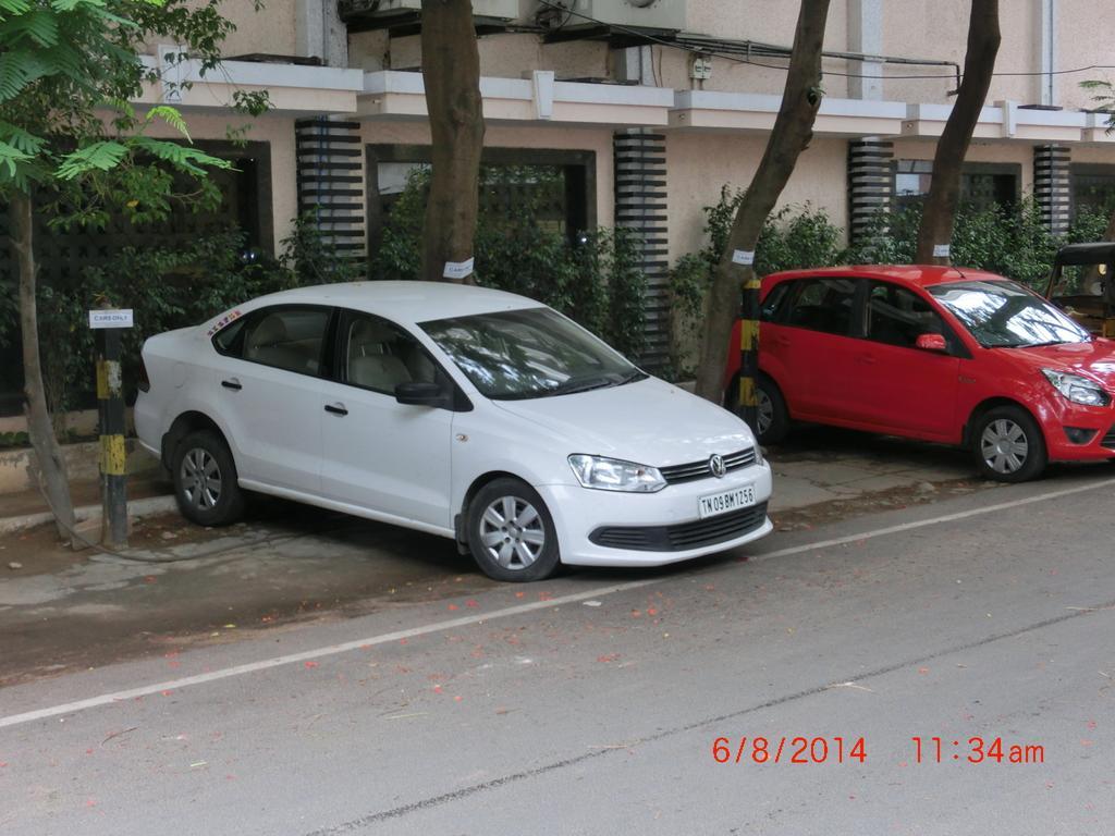Hotel Thulashi Park Madras Buitenkant foto
